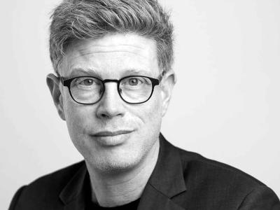 Sort/hvid portræt af Martin Krasnik